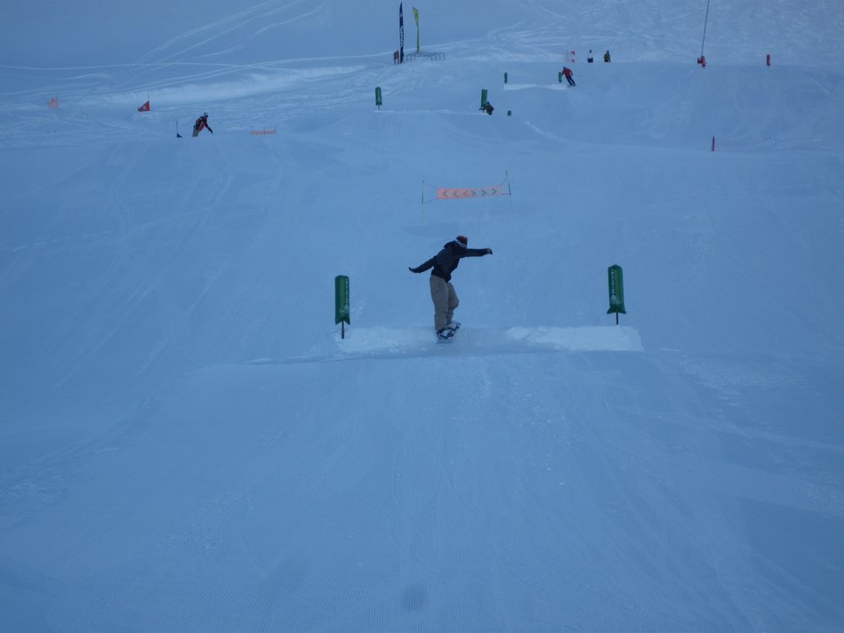 skiing_2010_les_arcs_2010-01-20 08.46.38 kieron atkinson